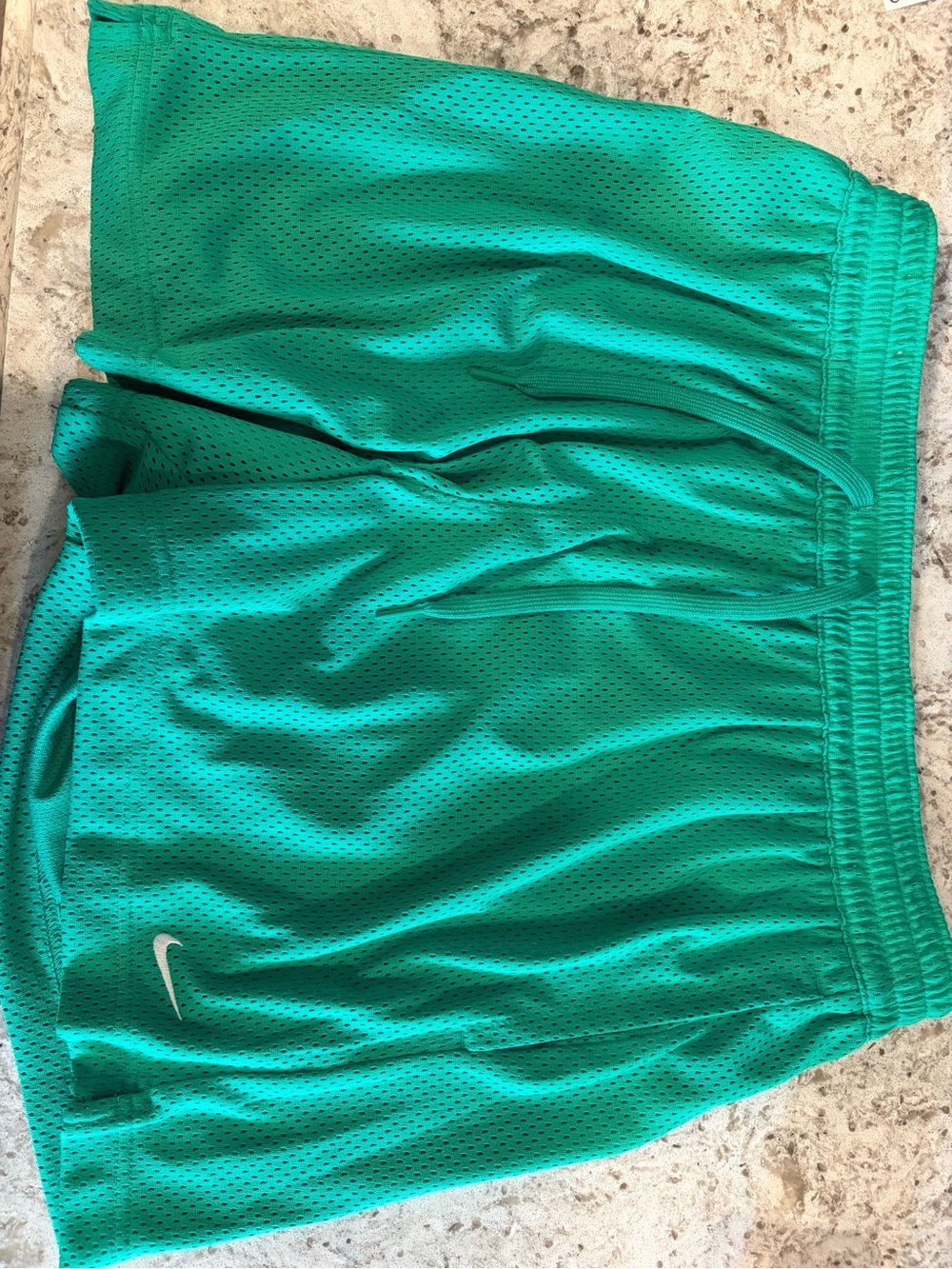 NWT Nike Dri fit Mesh Athletic Shorts size large!